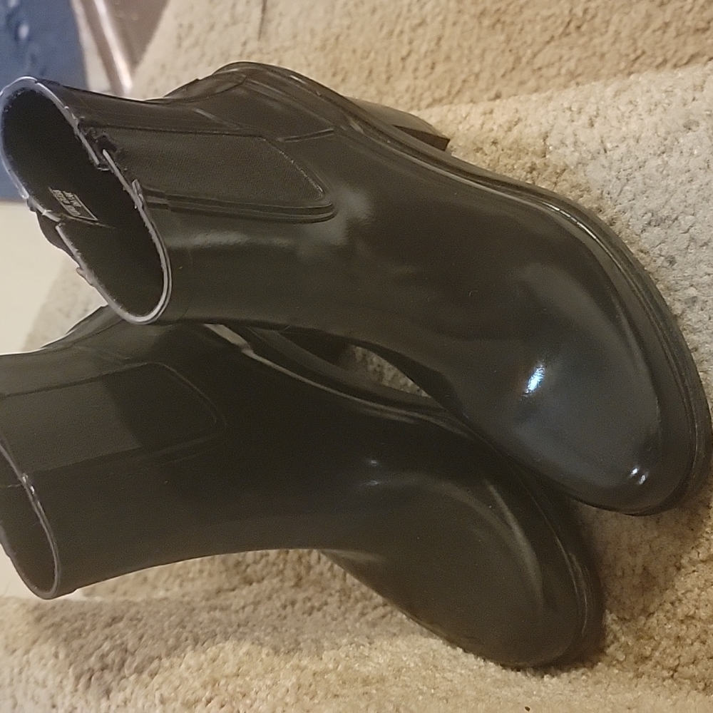 Hunter high heel boots
